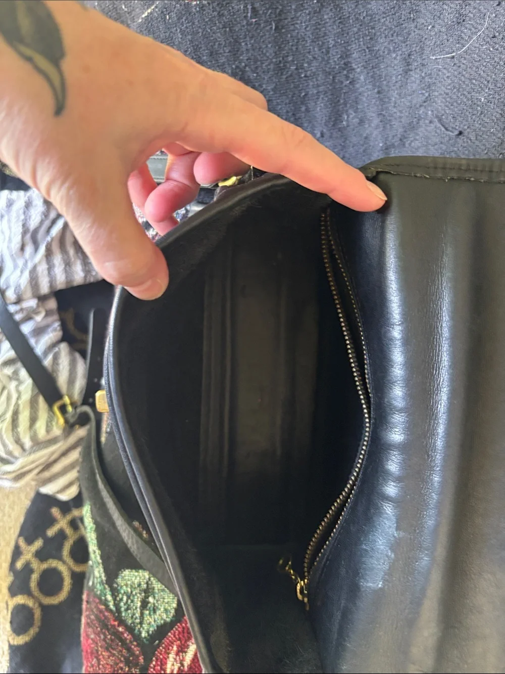 Vintage leather coach court satchel - Picture 11 of 11